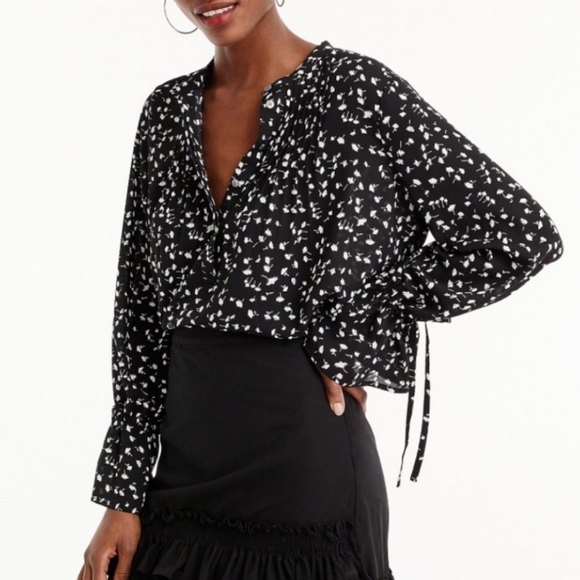 J. Crew Tops - J. Crew Tie Sleeve Top in Daisy Top